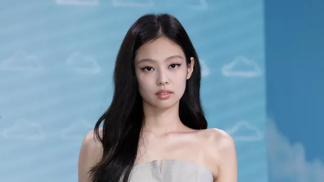 blackpink-jennie-officially-acquires-trademark-for-her-english-name-jennie-ruby-jane-report